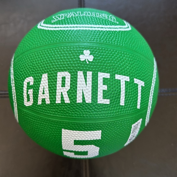 NBA Celtics small basketballs - Picture 4 of 12
